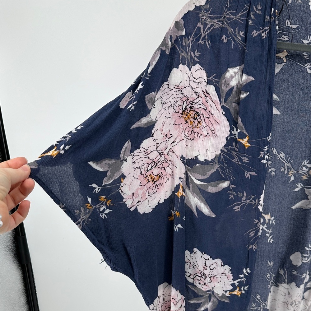 Boho Causal Chic Resort/Beachwear Navy Floral Kimono with Pink Blossoms Open SzL - Picture 2 of 9
